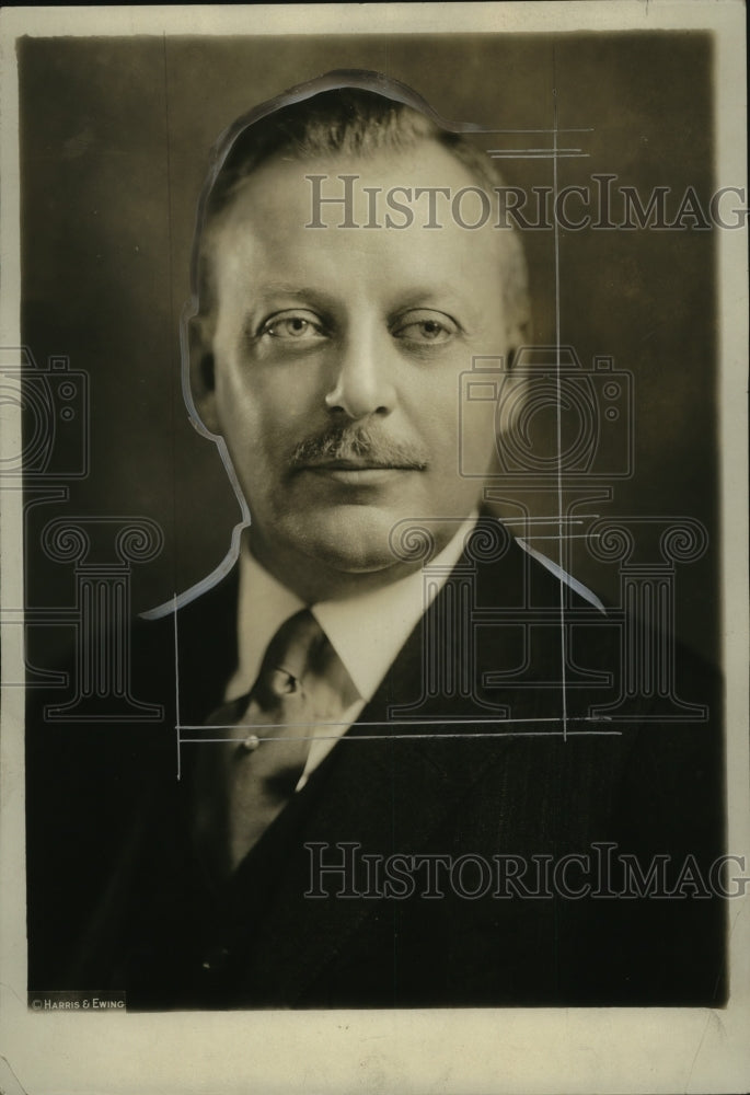 1925 Press Photo Martin Hon W.F. - neo03460
