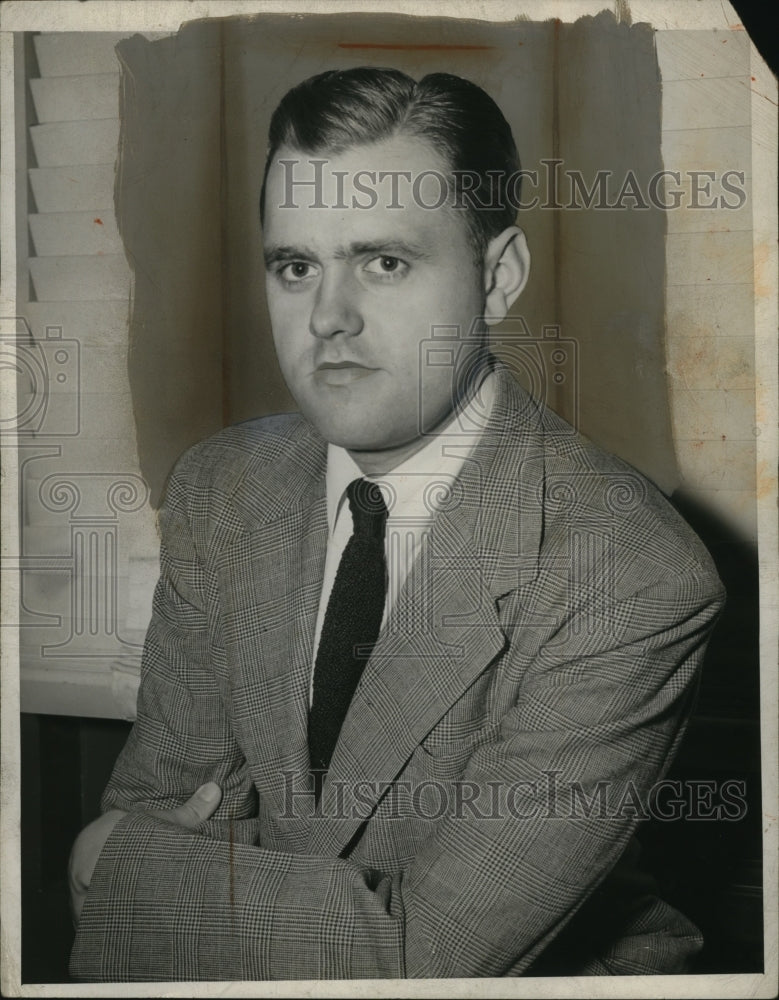 Load image into Gallery viewer, 1947 Press Photo Douglas Larsen Newspaper Enterprise Association Writer
