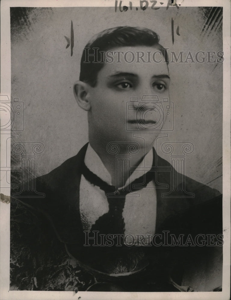 1920 Press Photo Frank Pinano Sr shots son to save his soul - neo03912