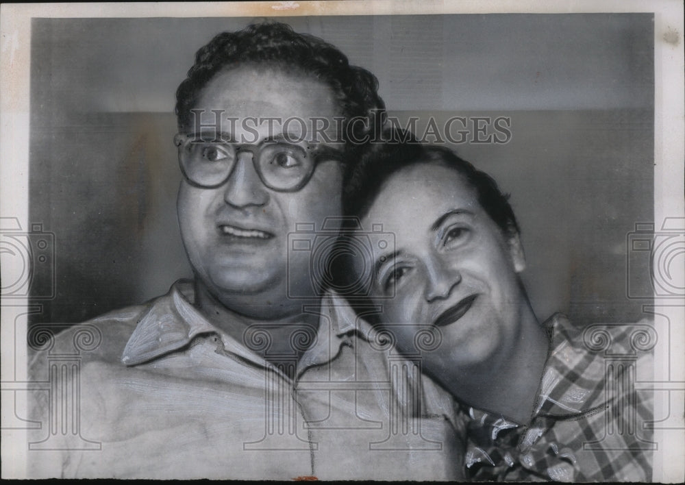 1954 Press Photo Evelyn Smith Reunited with Husband after Kidnapping, Phoenix