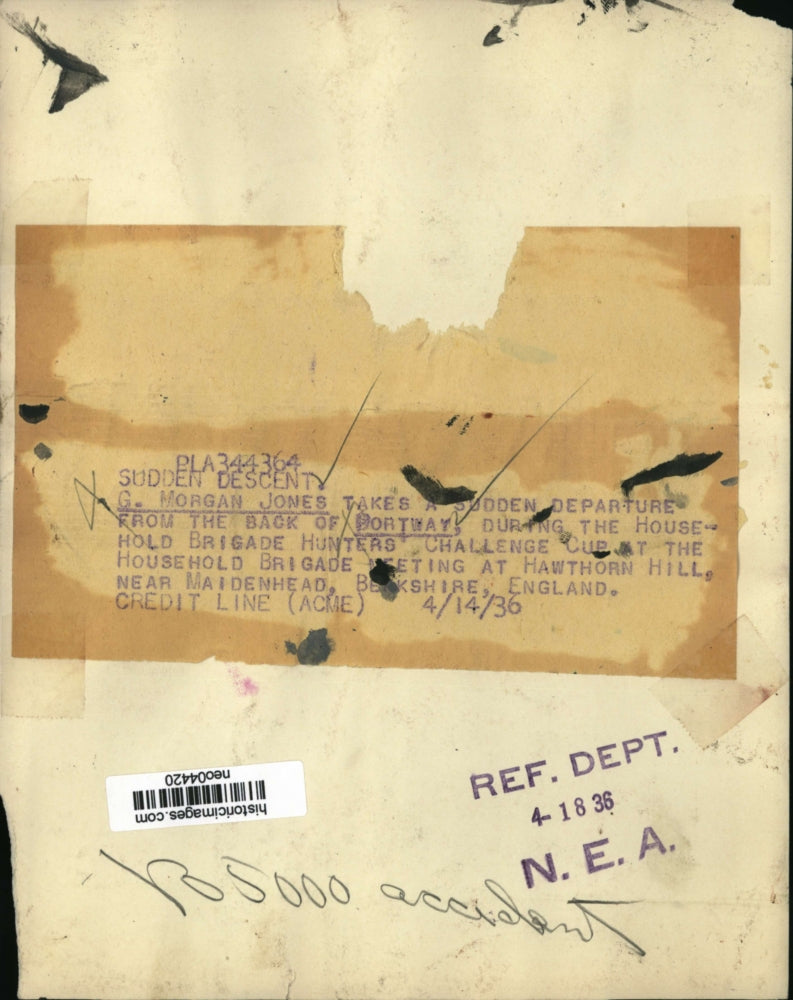 1936 Press Photo G. Morgan Jones Falling at Household Brigade Hunters' Challenge