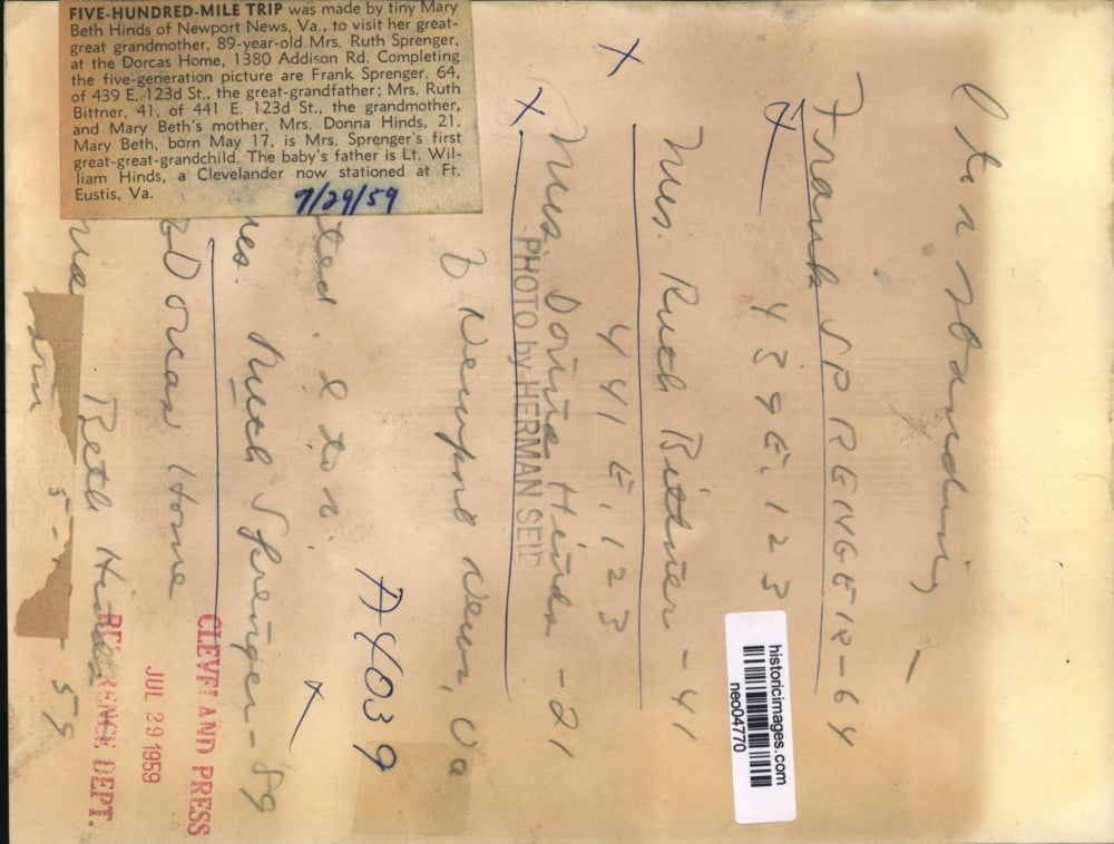 1959 Press Photo Baby Mary Beth Hinds w Great-Great Grandmorther Ruth Sprenger