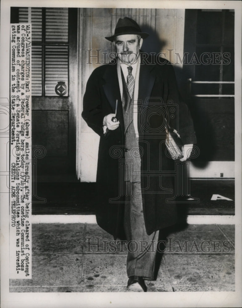 1951 Press Photo Earl Browder Leaving Federal Court Trial, Washington, D.C.