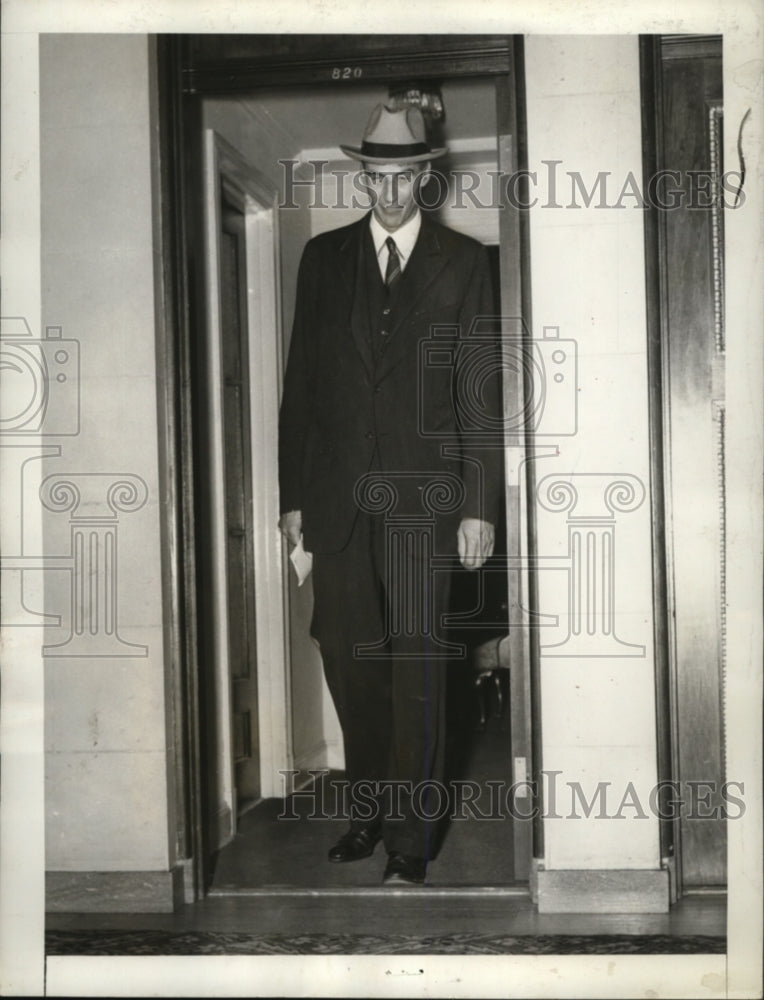 Load image into Gallery viewer, 1941 Press Photo Frederick H. Osborn, U.S. Army Morale Chief - neo05014
