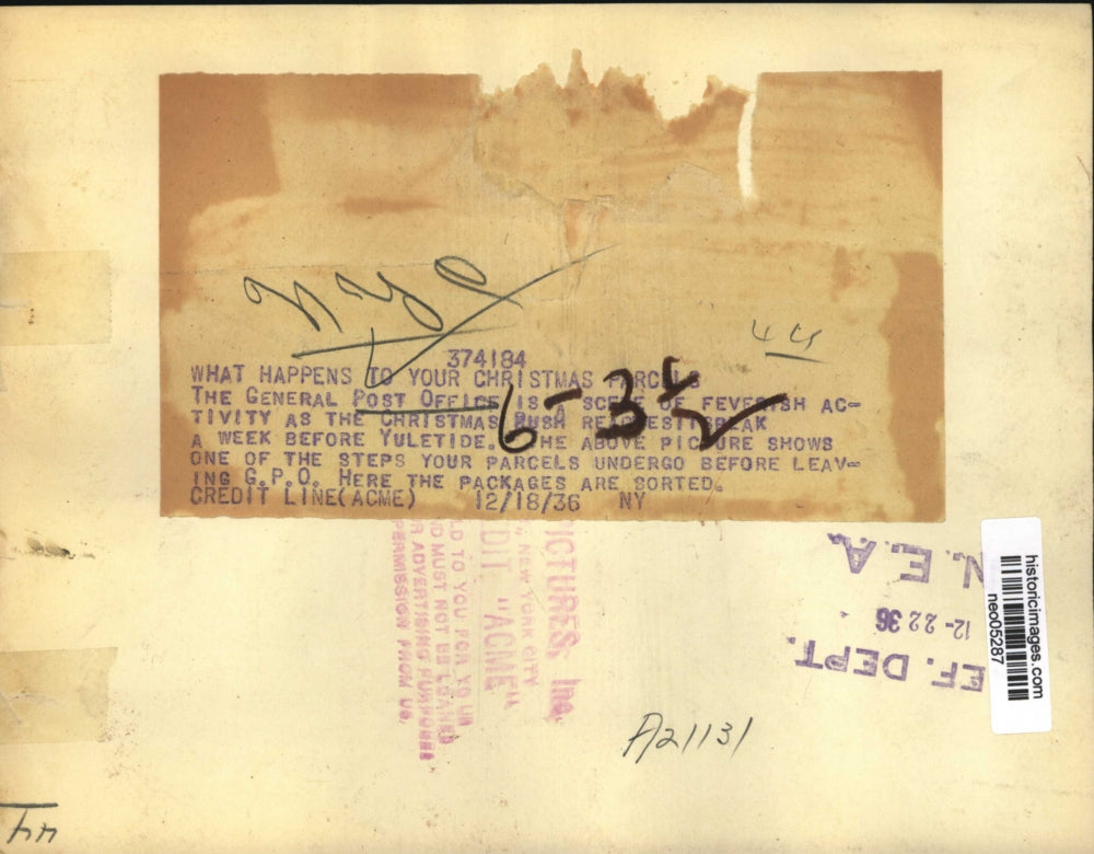 1936 Press Photo General Post Office Package Sorting During Christmas Season