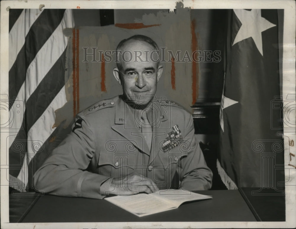 1945 Press Photo Gen. Omaar H. Bradley, Head of Veterans Administration