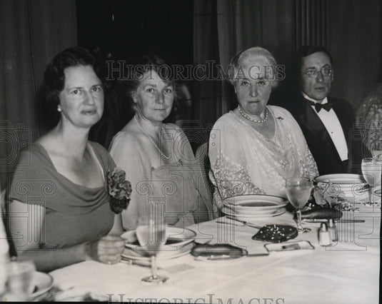 1933 Press Photo Mrs Howard Oliver,, Mrs. Learned Hand, Mrs. Carey Thomas