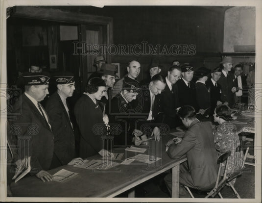 1937 Press Photo Registering at American Legion, New York City - neo05474- Historic Images