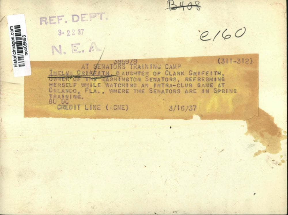 1937 Press Photo Thelma Griffith watches Intra-Club game at Orlando, Florida