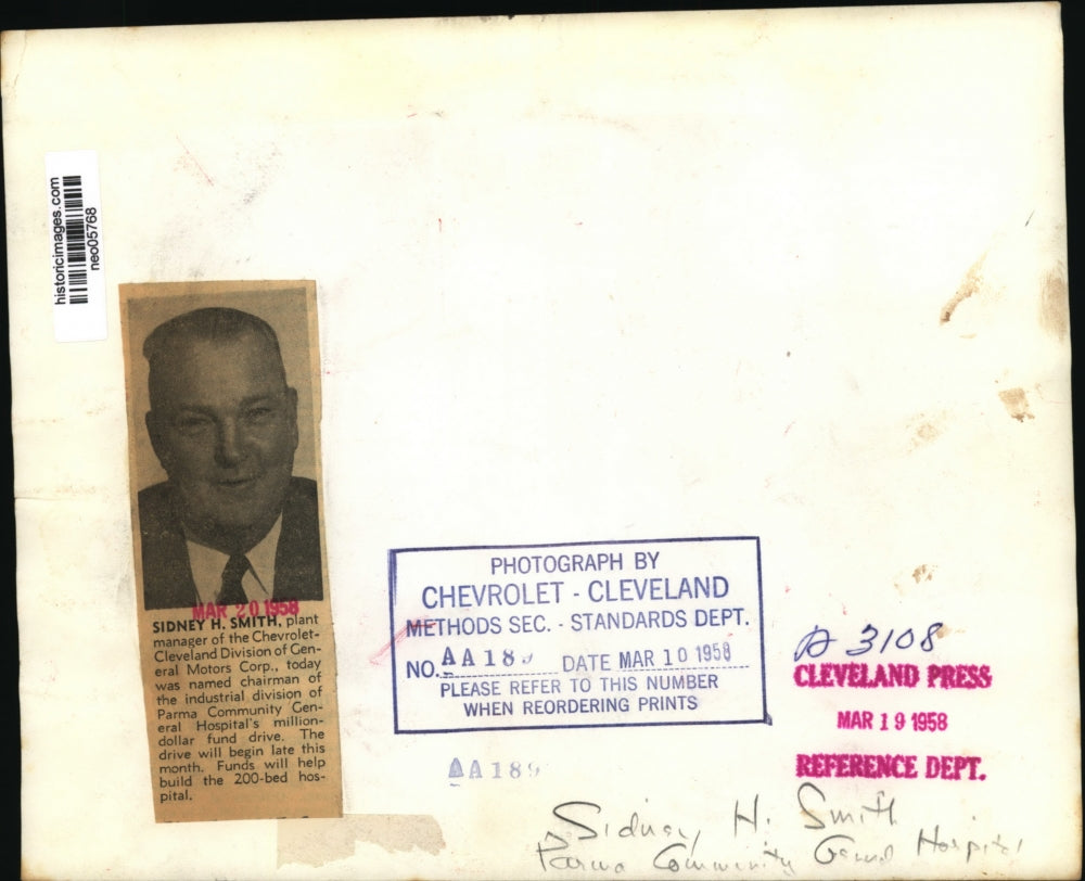 1958 Press Photo Sidney H. Smith of General Motors Corporation - neo05768