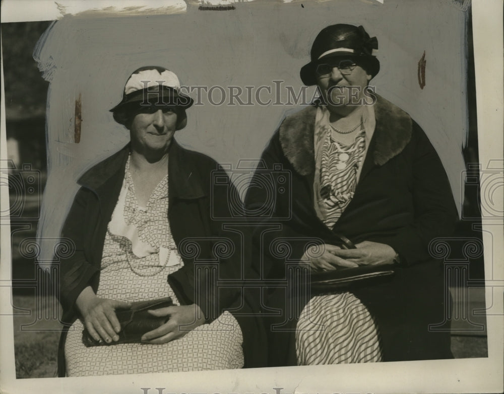 1934 Press Photo Birdie Axtell Mitchell & Eva Kinford Robertson, Kinsman School