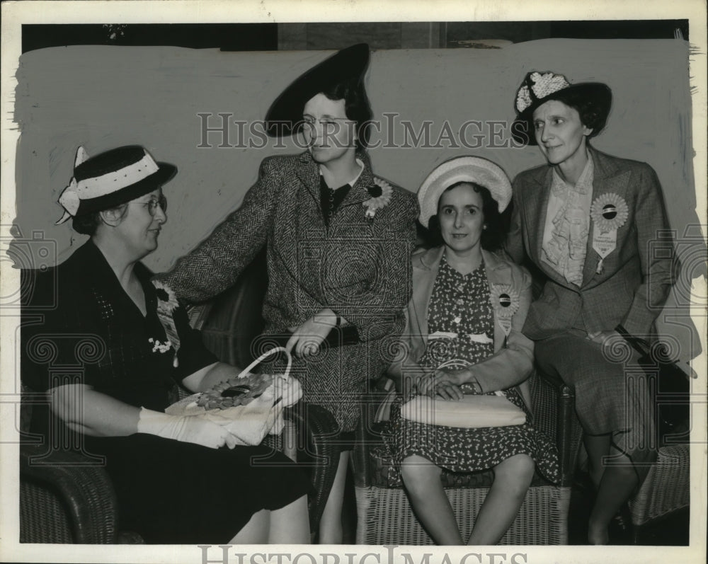 1940 Press Photo Knights Templar Members of Emporia, Kansas - neo06158