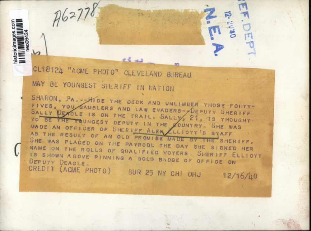 1940 Press Photo Youngest Deputy Sheriff Sally Deacle of Sharon, Pennsylvania