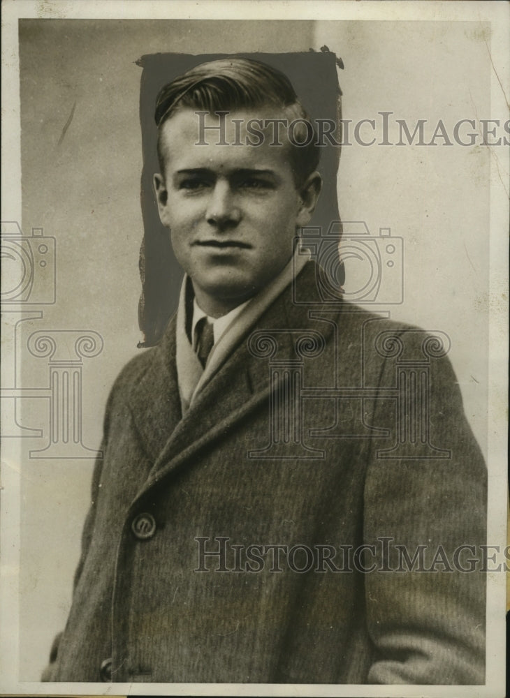 1932 Press Photo Karl Herreshoff held in Geneva Riots at World Peace Center