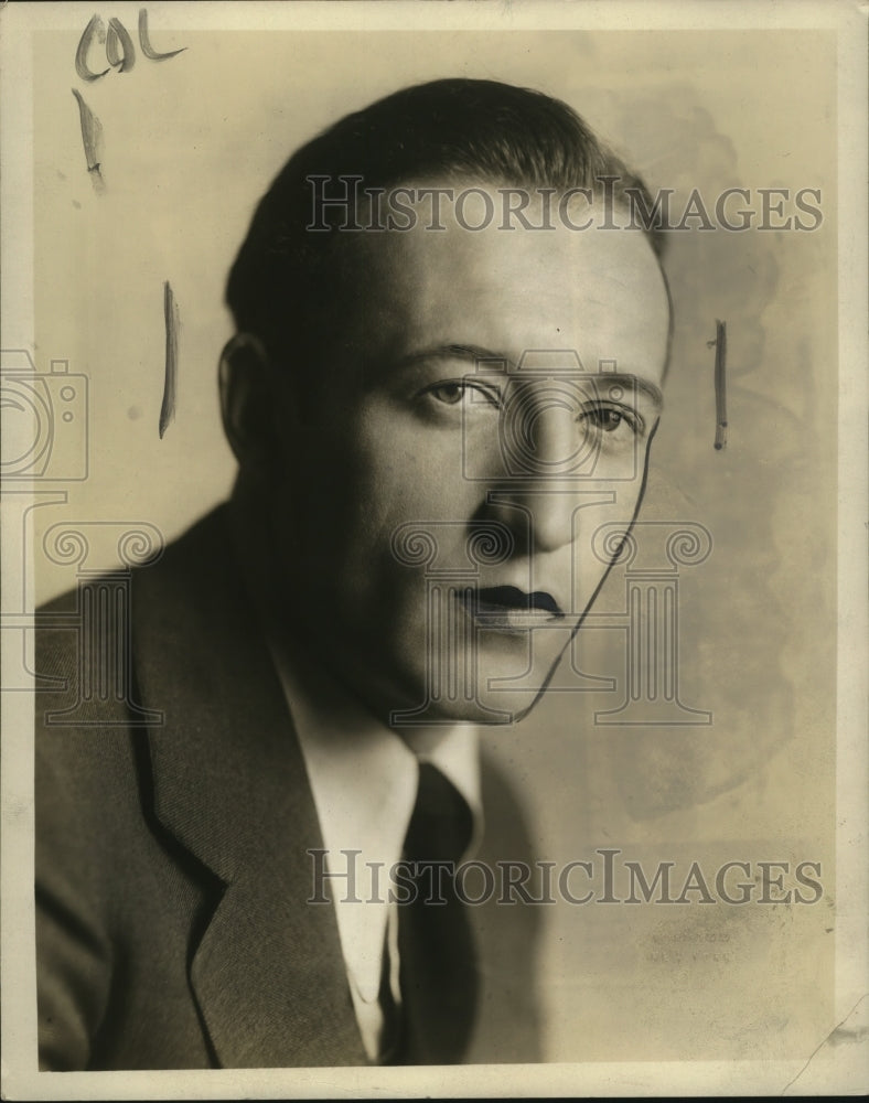 1930 Press Photo John Wexley, Author "The Lost Mile" at Sam Harris Theater