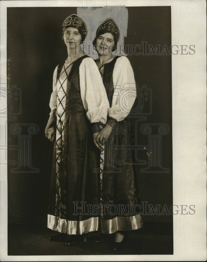 Load image into Gallery viewer, 1933 Press Photo Suzanne Soika &amp; Ann Bugay at Russian Dance - neo07091
