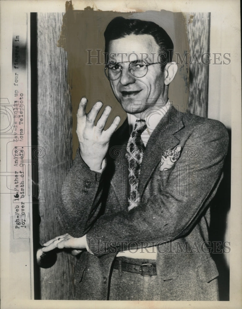1948 Press Photo Andrew Zavada, Father of Quadruplets - neo07559
