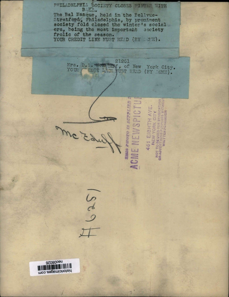 Load image into Gallery viewer, Press Photo Mrs. D.A. McEduff at Bal Masque at Bellvue-Stratford, Philadelphia
