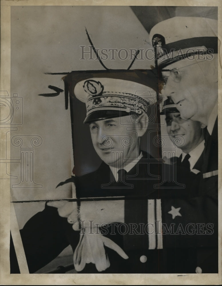 1945 Press Photo Vice Admital T. D'Argenlieu - neo08946