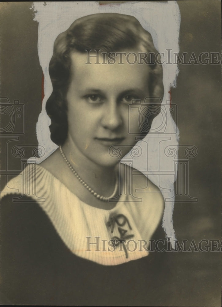 Press Photo Lillian Cherosky - neo09059