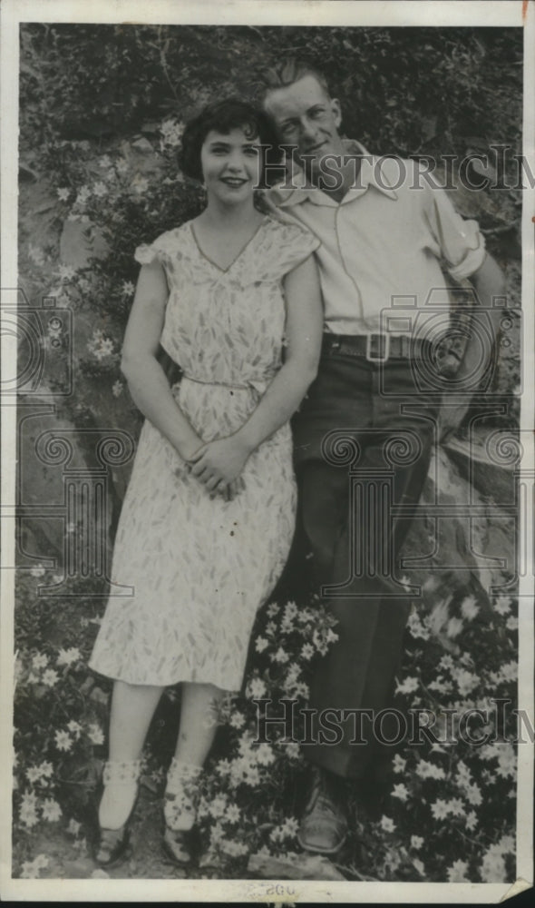 1934 Press Photo Mabel G. Beach and fiance James Lowe Jeffery, Camptonville CA