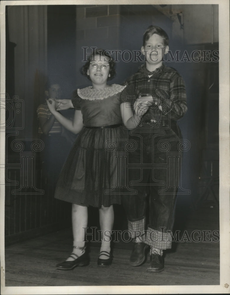Load image into Gallery viewer, 1954 Press Photo Andrea Ball &amp; Robert Ebert dancing at West Park Congregational
