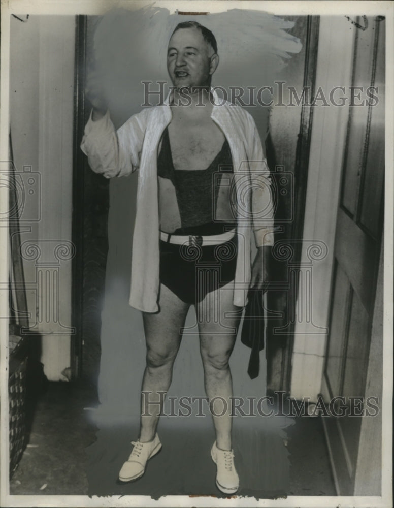 1939 Press Photo Congressman John B. Wenzler in Costume Banned from Chamber