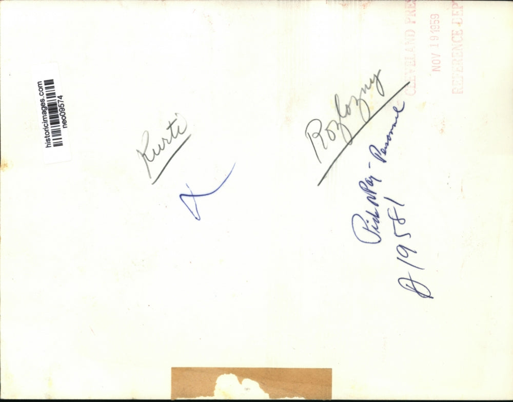 1959 Press Photo Cleveland Pick-n-Pay Employees Kurti & Rozlozny - neo09574