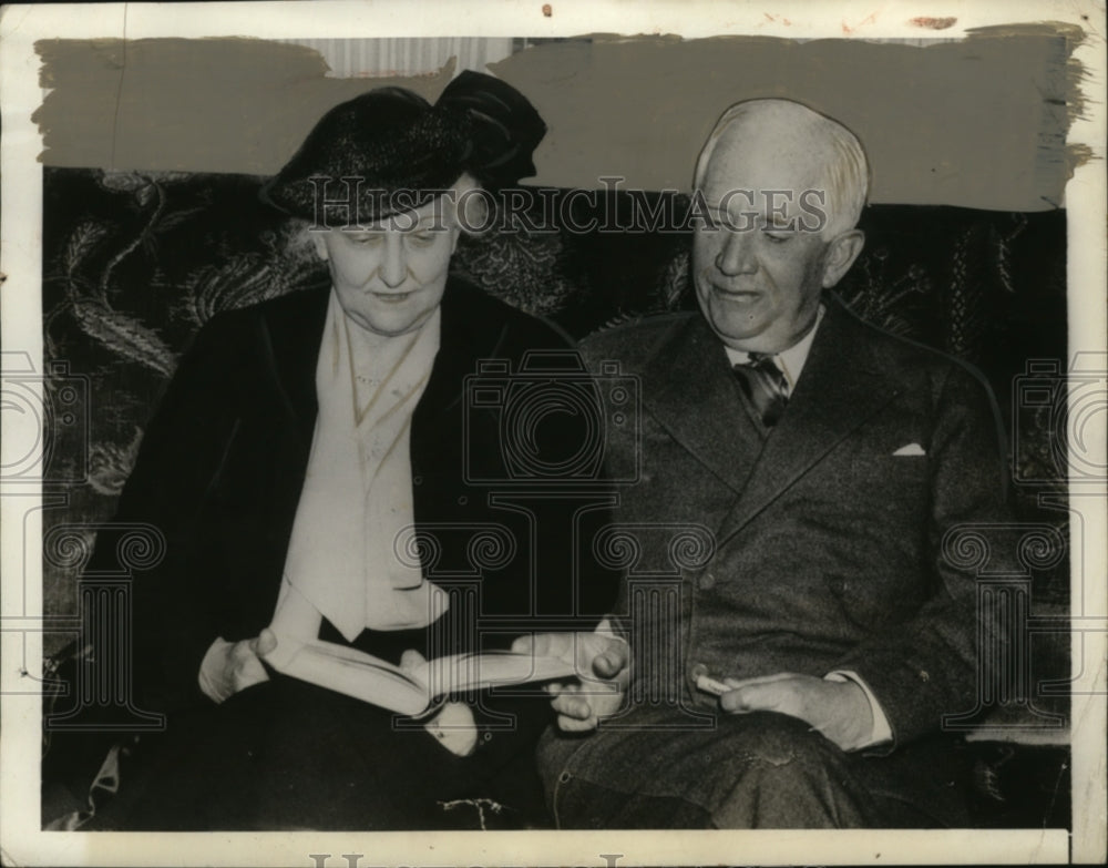 1937 Press Photo Mr & Mrs Norman Davis Attend Sugar Conference, Plymouth England