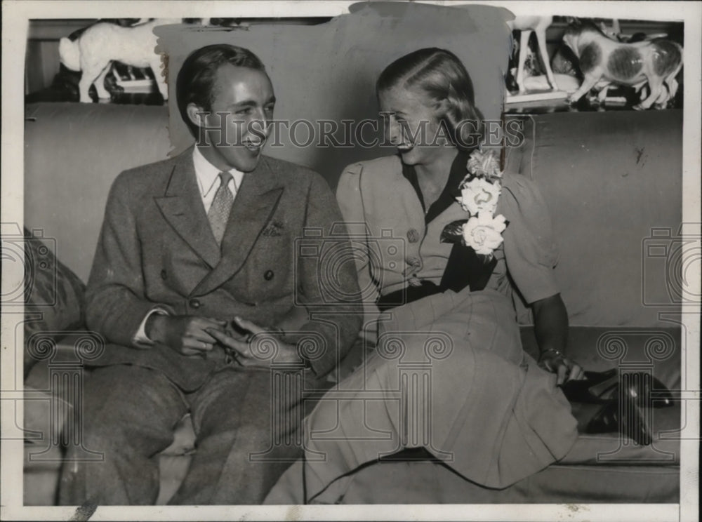 1938 Press Photo Ann Carroll Meem & Edward B. McLean Jr. plan a June Wedding