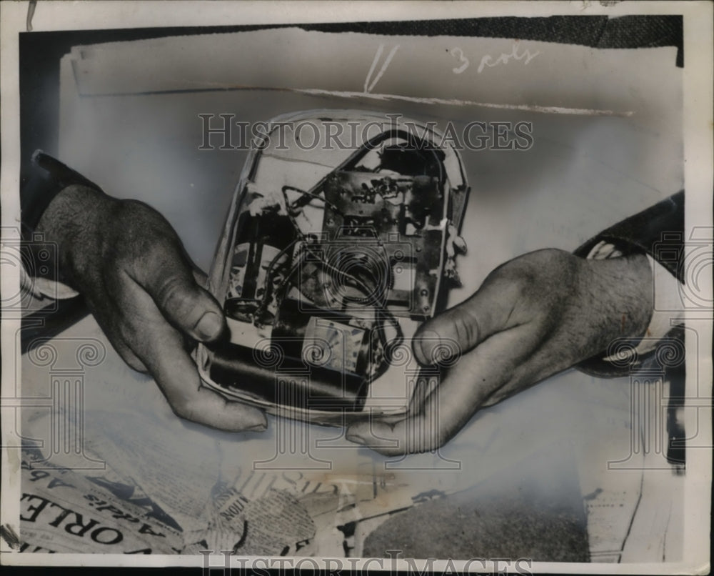 1936 Press Photo bomb that was mailed to Gov. Curley of Massachusetts