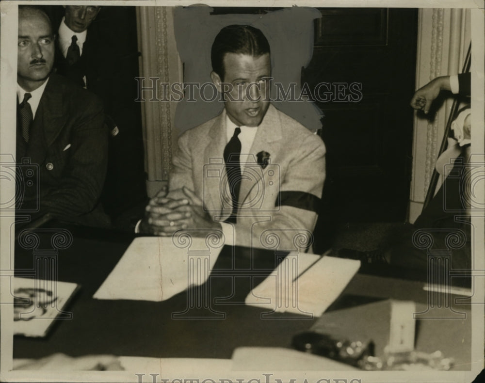 1933 Press Photo R.B. Bevier Testifies in Senate Military Committee - neo09904