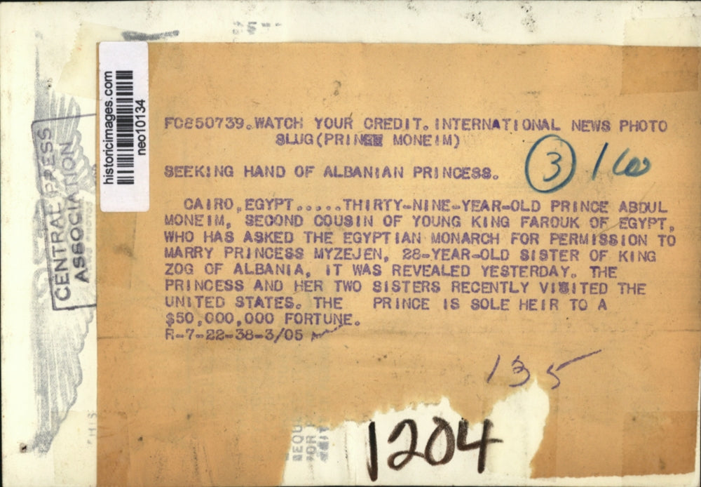 1938 Press Photo Prince Abdul Moneim asked permission to marry Myzejen