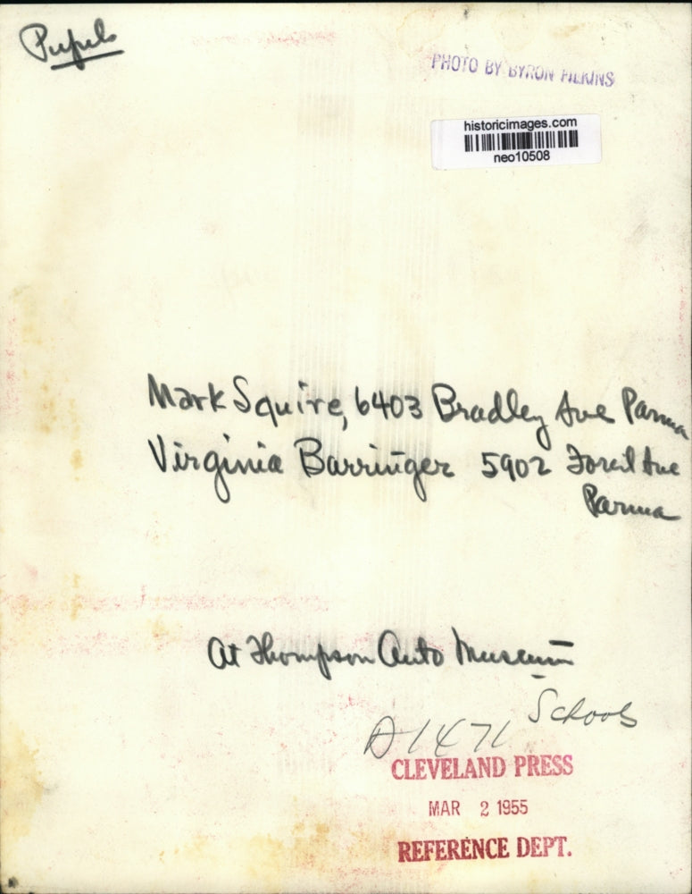 1955 Press Photo Mark Squire, Virginia Barringer at Thompson Auto Museum