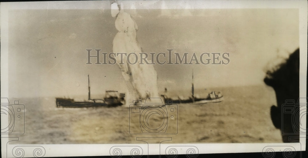1940 Press Photo German Pocket Battleship in Montevideo Harbor - neo10777