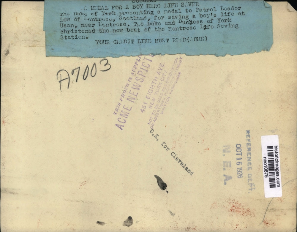 1926 Press Photo Duke of York Presents Patrol Leader Low of Lentrose Medal