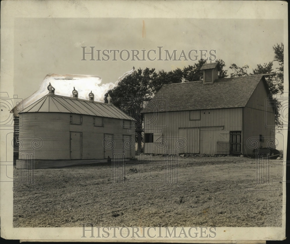 1927 Press Photo New steel corn cribs to solve grain storage issues - neo11002