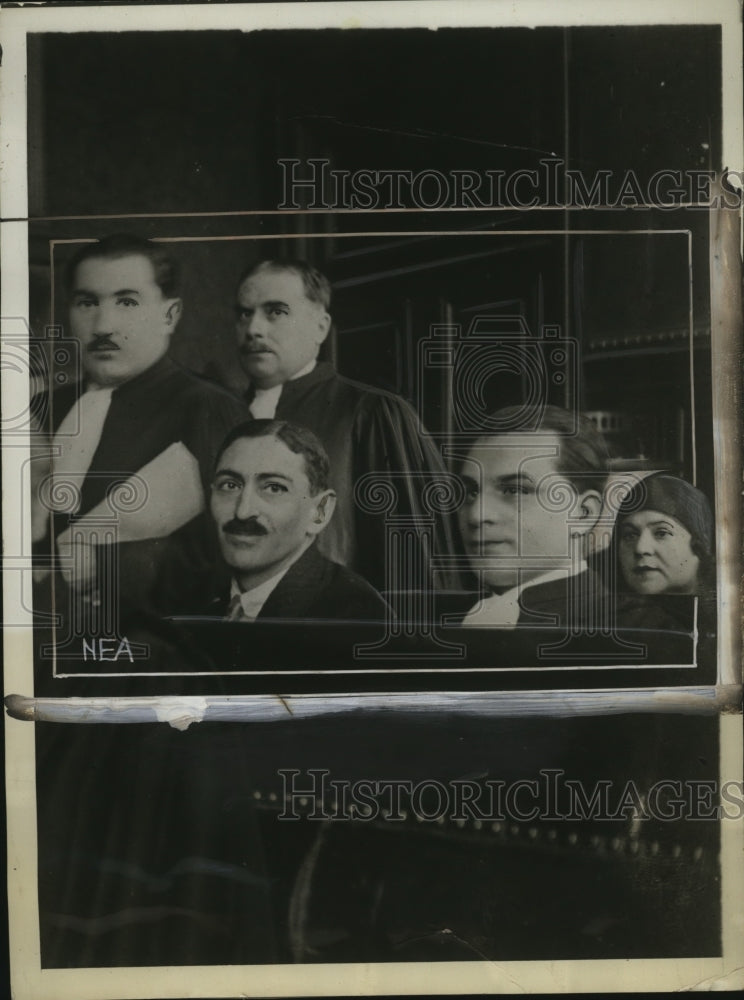 1930 Press Photo Nelson Morris 2nd from rt Seeks to Keep Wife Off French Stage