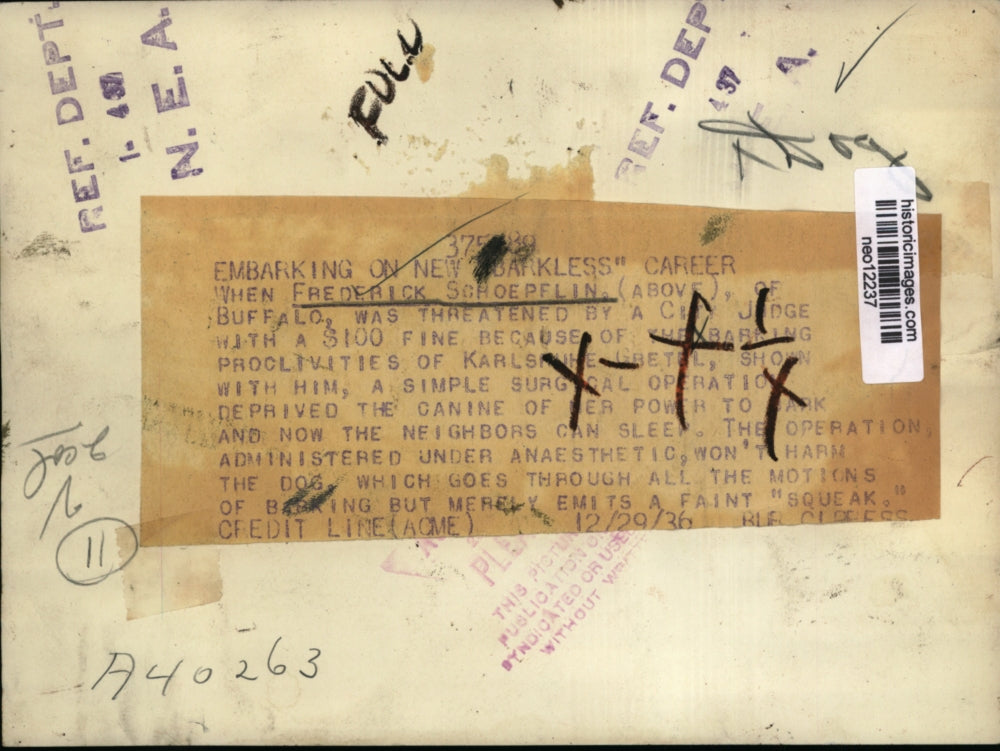 1936 Press Photo Frederick Schoepflin Threatened w/ Fine for Barking Dog