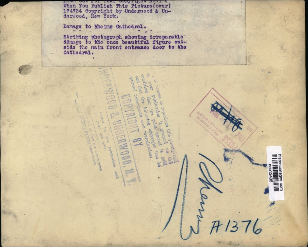 1914 Press Photo Damage done to front fresco at Rheime Cathedral - neo12406