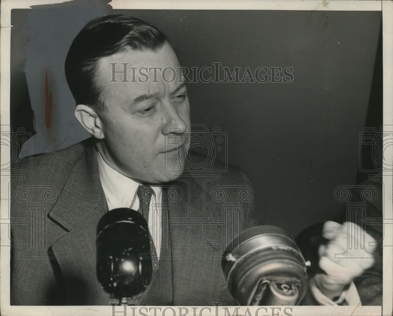 Load image into Gallery viewer, 1951 Press Photo Walter Reuther UAW - neo12437
