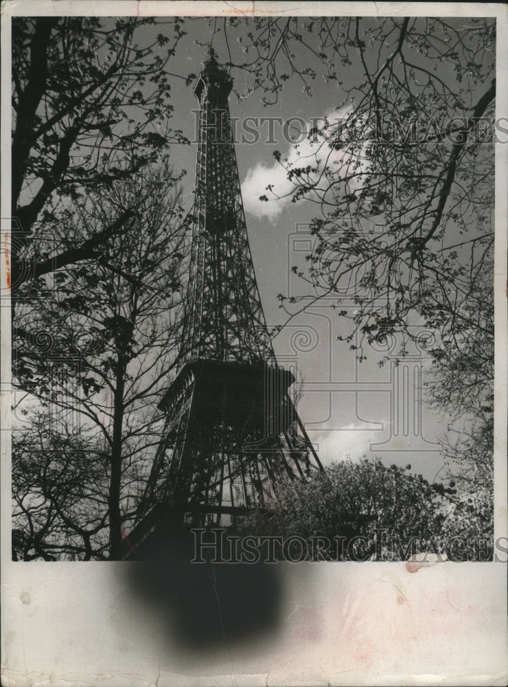1956 Press Photo The Eiffel Tower in Paris France - neo12539