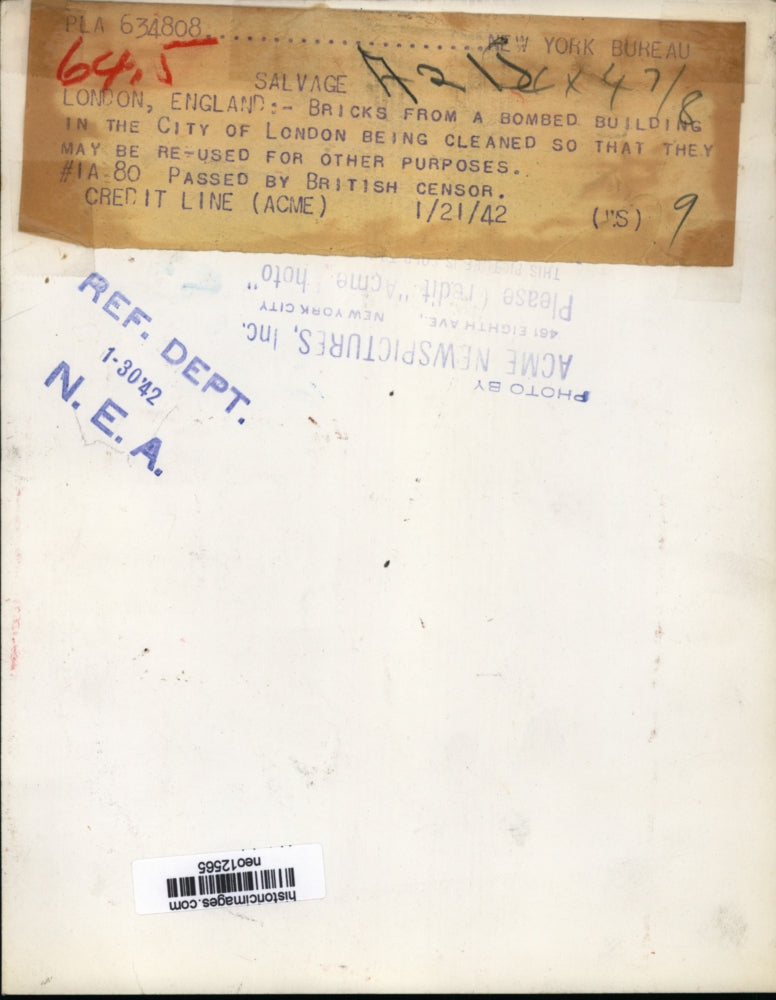 1942 Press Photo London England bricks cleared to be re used elsewhere