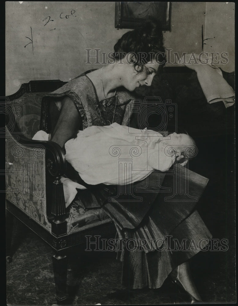 1924 Press Photo Baroness Von Brincken Wife of Wilhelm of Germany - neo12701