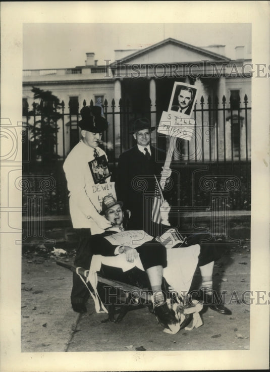 1948 Press Photo Dr Ignatius Rutoski Pays off Election Bet to William Clouther