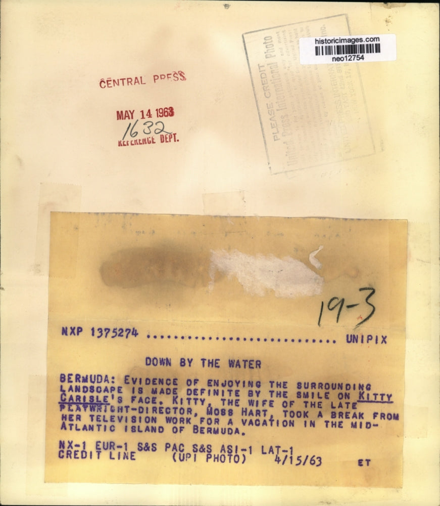 1953 Press Photo Kitty Carlisle wife of late playwright director Max Hart