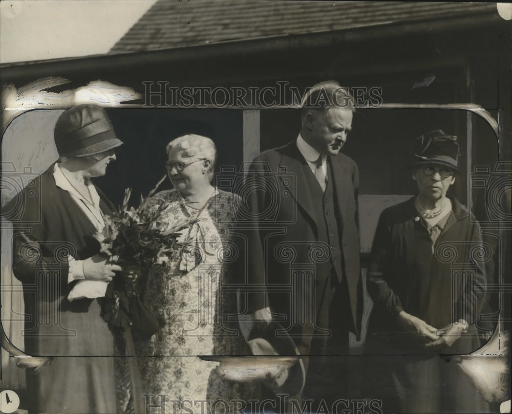 1928 Press Photo Lou & Herbert Hoover with Jennie Scellan, Mollie Carran