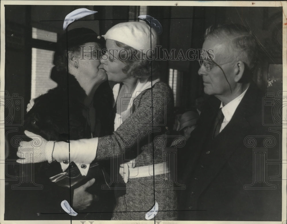 1933 Press Photo Claire Windsor & parents Mr & Mrs GE Cronk at LA trial