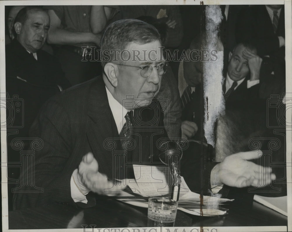 1941 Press Photo L T Putman of Southern Coal Operators Testifies at Hearing