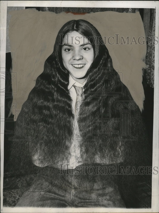1946 Press Photo George Estrada Jr., 13, never had a haircut - neo13923